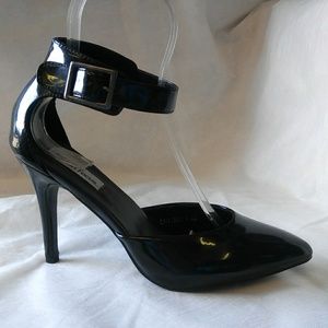 New Women's Black Patent Closed Toe Heels
